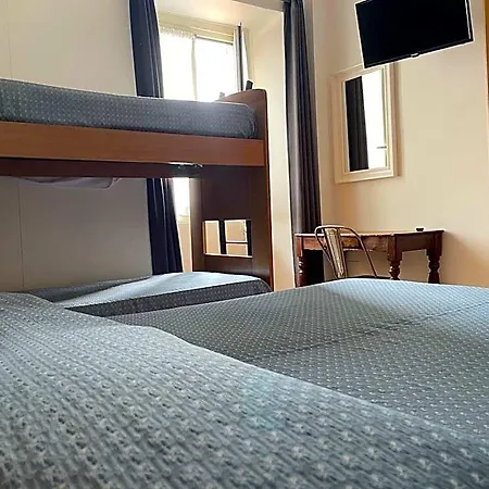 Della Torre Hotell